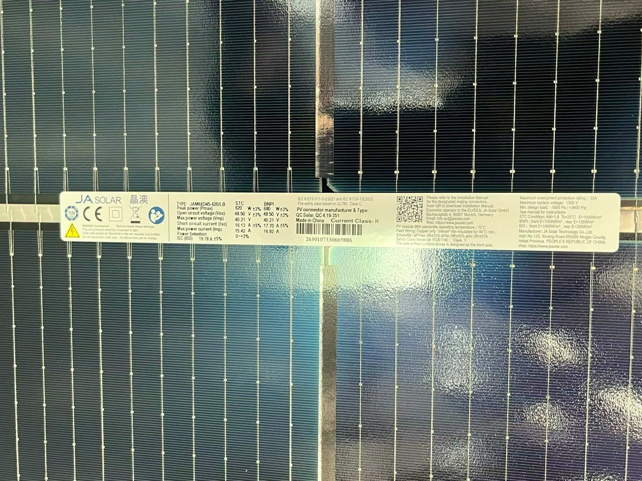 JA Solar 620w Bifacial Solar Panel - Image 3